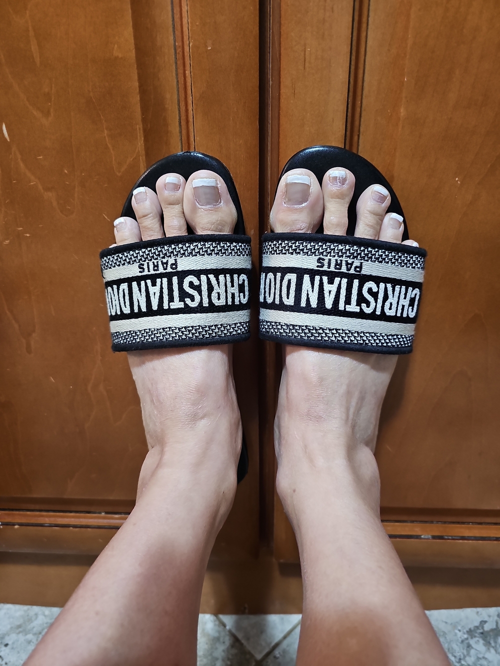 Designer Slide Sandals Size 40 - Picture 2 of 7